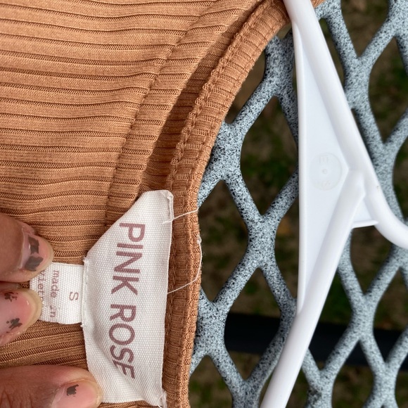 Classy Dresses Bundle - Picture 3 of 10